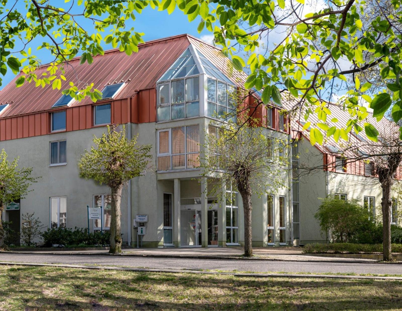 Akzent Parkhotel トレッビン エクステリア 写真