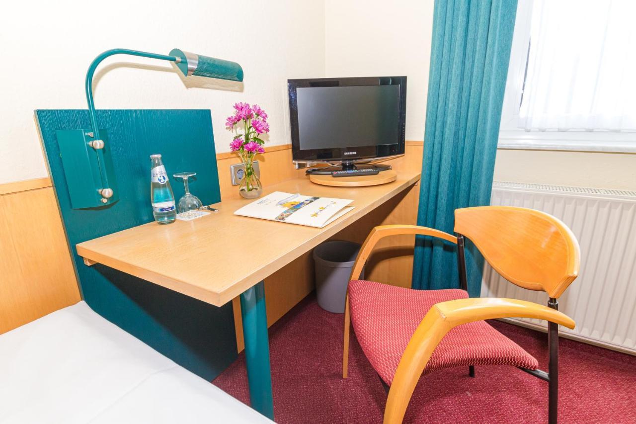 Akzent Parkhotel トレッビン エクステリア 写真