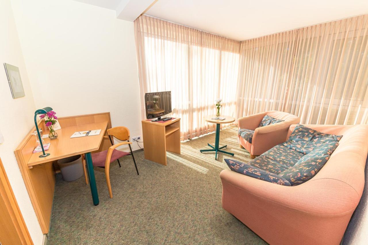Akzent Parkhotel トレッビン エクステリア 写真