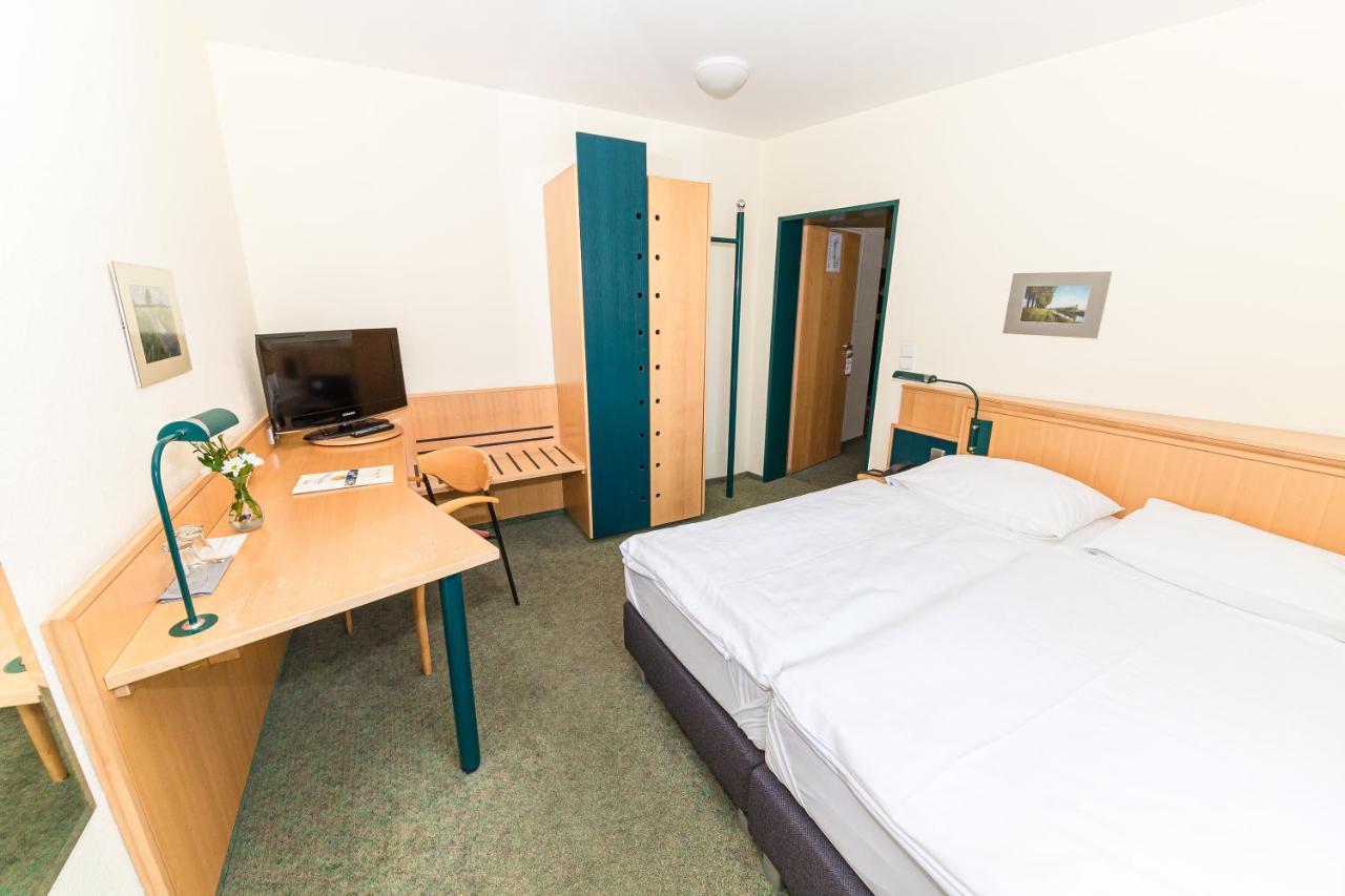 Akzent Parkhotel トレッビン エクステリア 写真